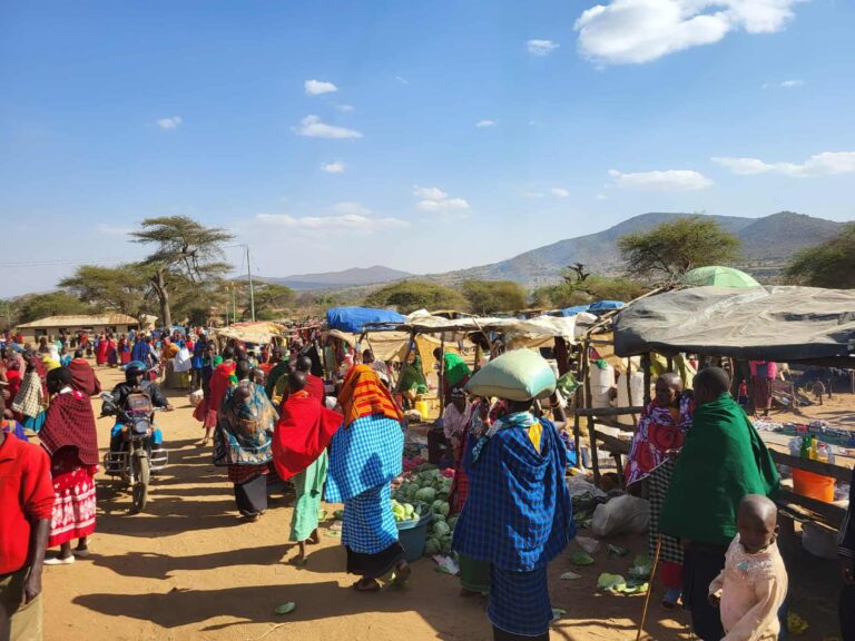 Szok kulturowy i żyrafy [reportaż z Tanzanii]